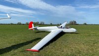 Mitglieder des Bundeausschusses_Historie_und_Technik_bei der Winterwartung_des Segelflugzeugs Kranich_III