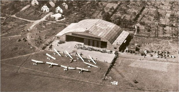Historische Luftaufnahme des Flugplatzes Marpingen